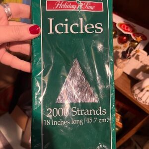 Holiday Time Green and Silver Icicles